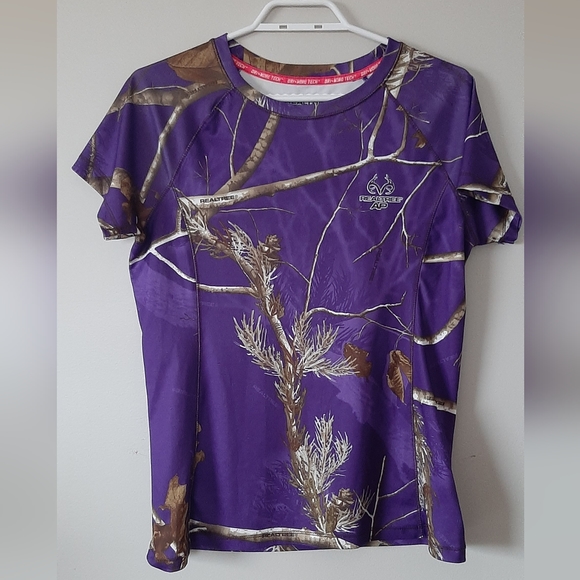 * Real Tree T-shirt - Picture 1 of 4